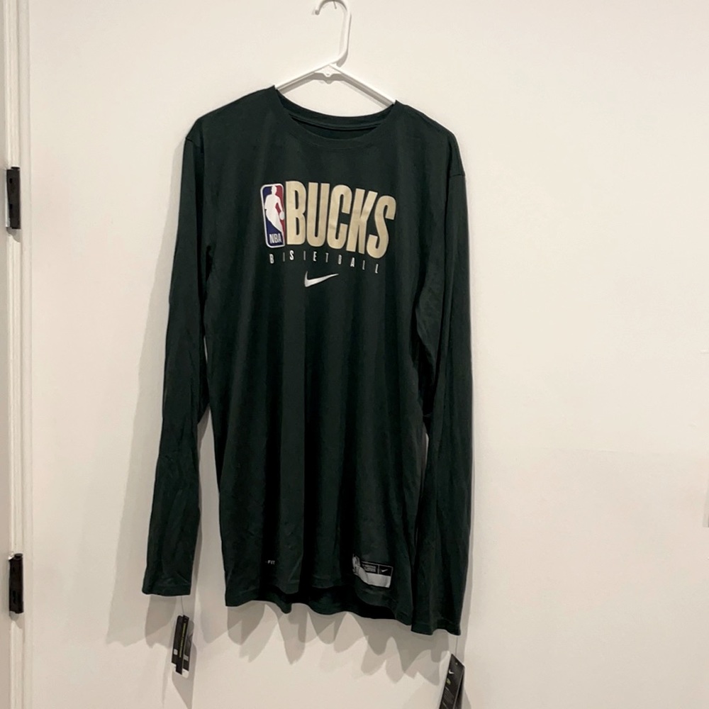 NBA Milwaukee Bucks Long sleeve shirt